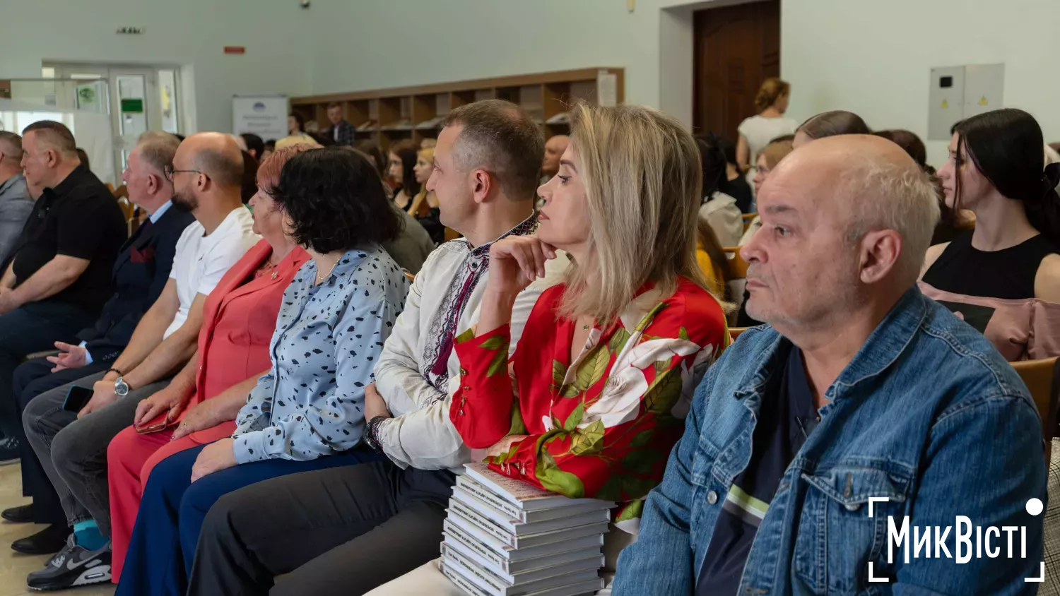 У Миколаєві відзначили 65-річчя заснування Національної премії України імені Тараса Шевченка. Фото: NikVesti