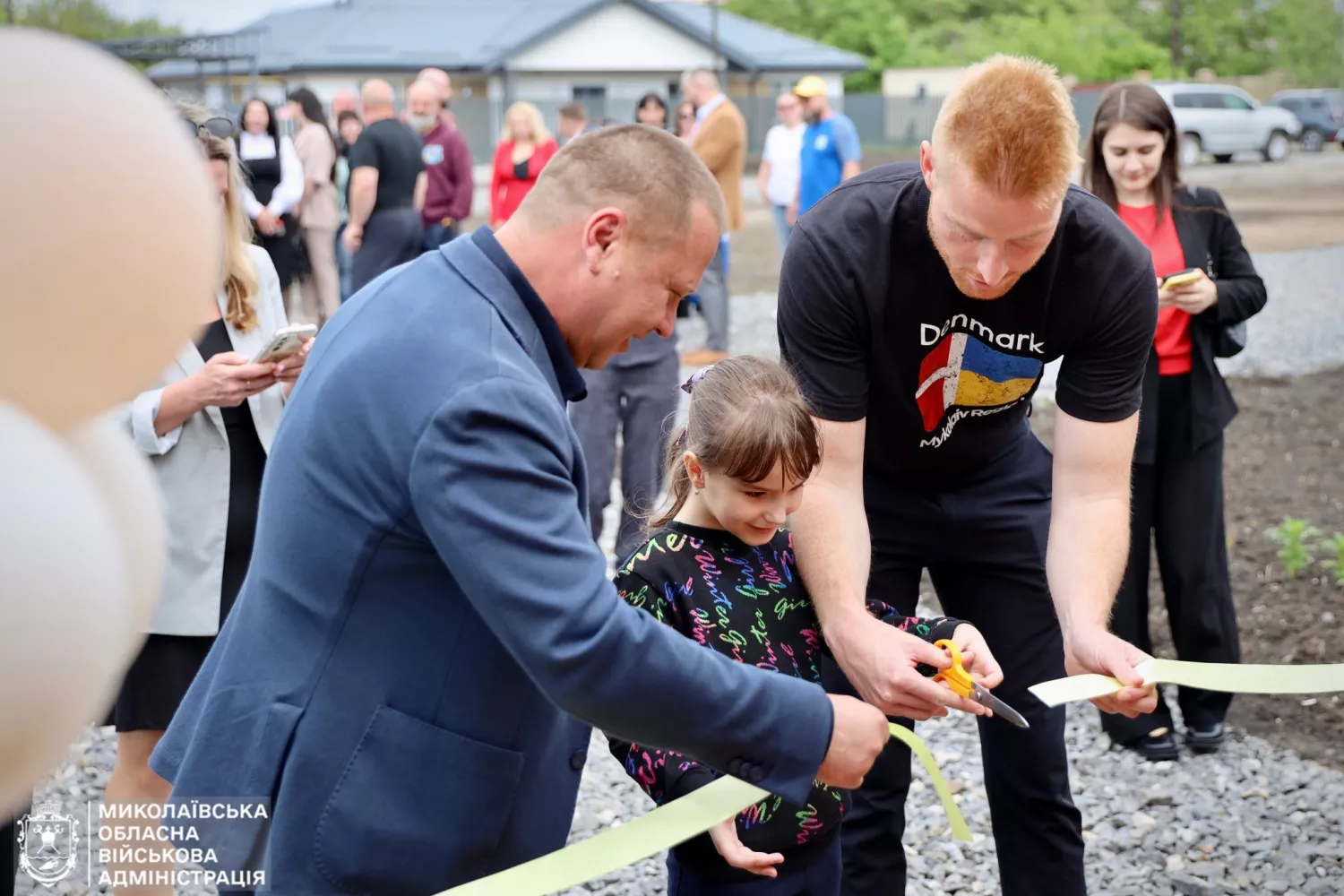 У Новобузькій громаді відкрили модульні будинки для ВПО та фельдшерсько-акушерський пункт. Фото: Миколаївська ОВА