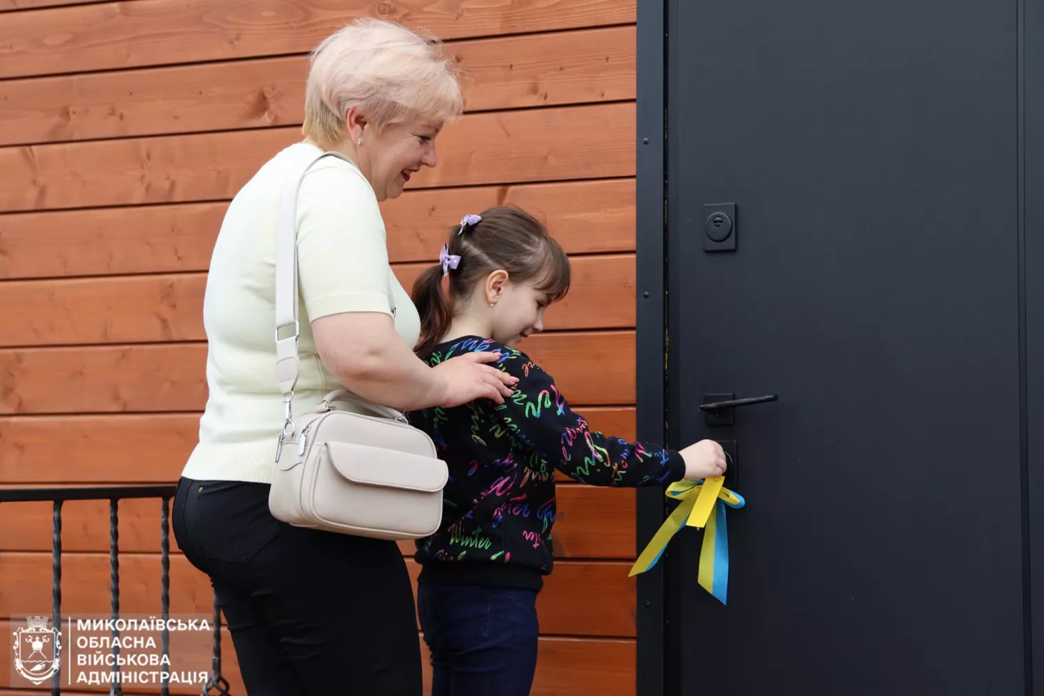 У Новобузькій громаді відкрили модульні будинки для ВПО та фельдшерсько-акушерський пункт. Фото: Миколаївська ОВА