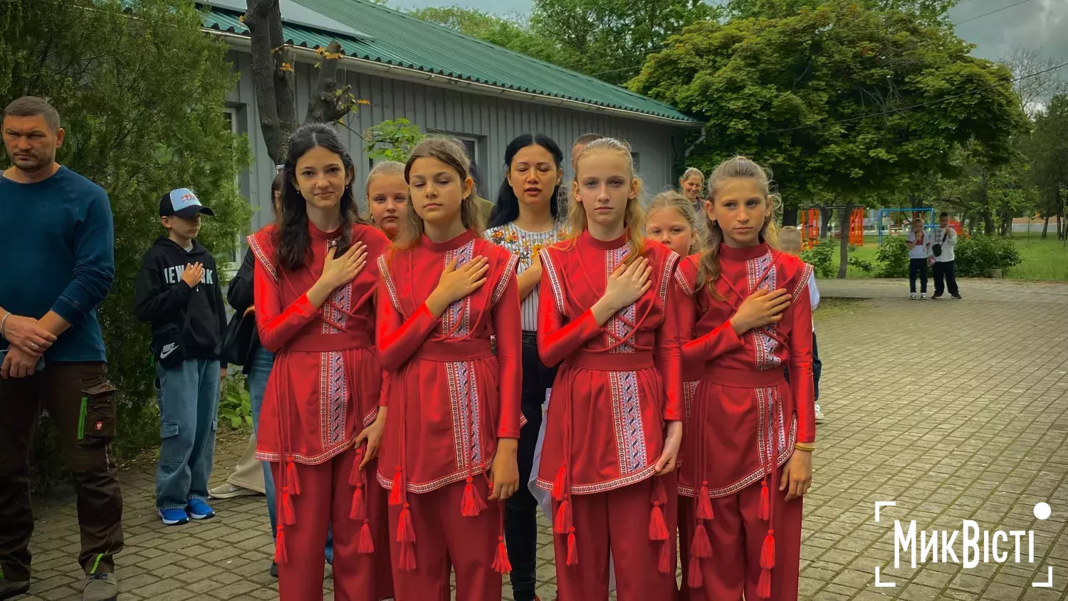 У Мішково-Погорілові відзначили День вишиванки, фото НикВести