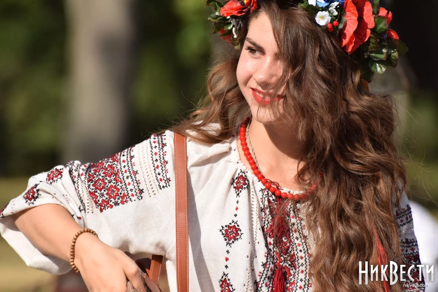 Дівчина у вишиванці. Архівне фото: МикВісті