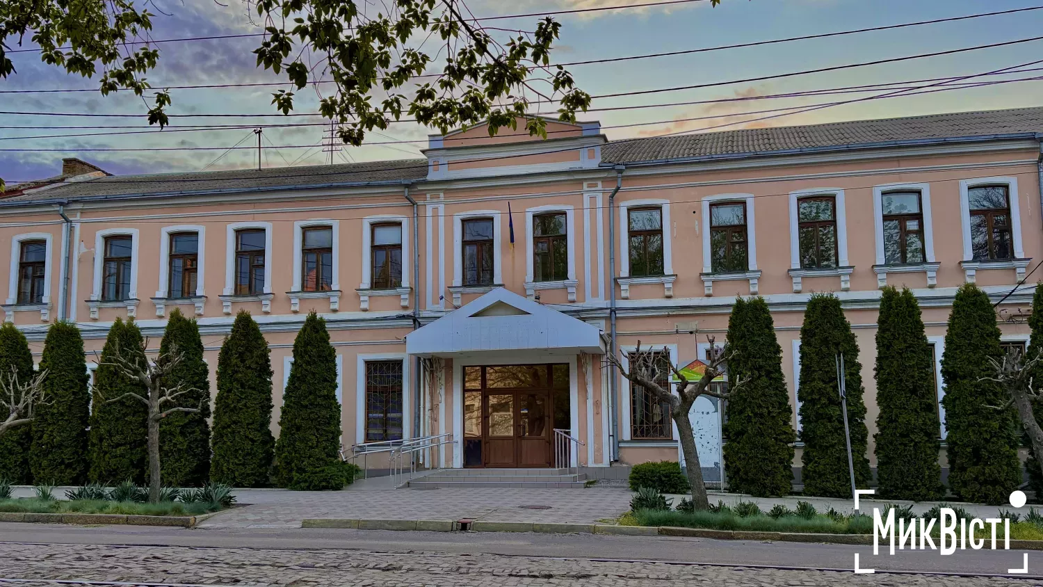 Будівля колишньої філії університету культури. Фото: NikVesti