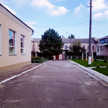 Внутрішній двір будівлі колишньої філії університету культури. Фото: Марина Хиврич