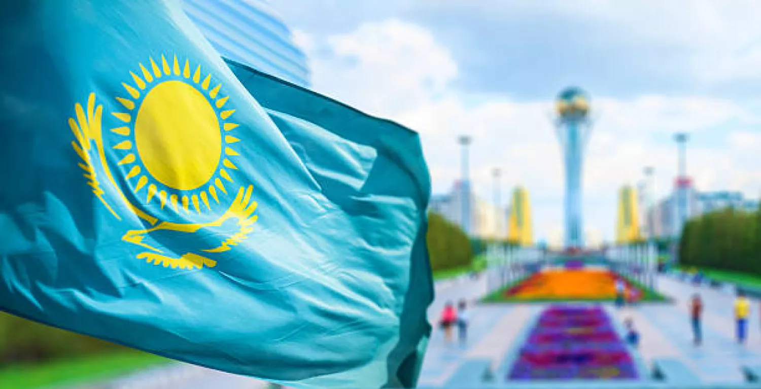 Прапор Казахстану, ілюстративне фото istockphoto.com