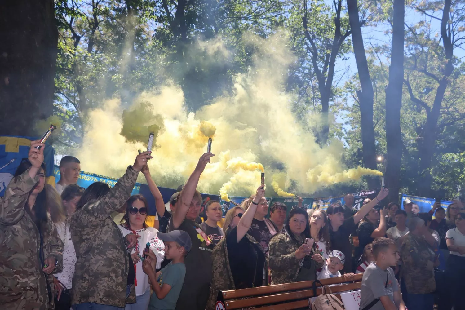 У Вознесенську відкрили інсталяцію на честь зниклих безвісти захисників. Фото: міська влада Вознесенська