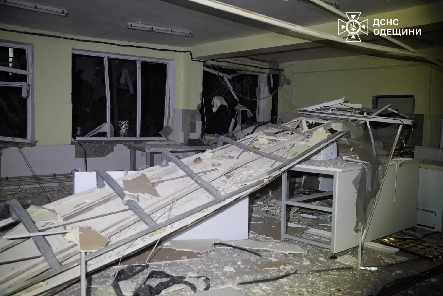 Наслідки обстрілу Одеси 26 травня. Фото: ДСНС