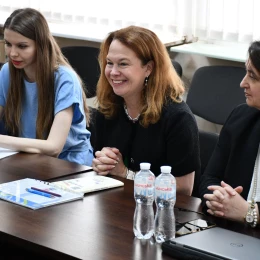 На Миколаївщині обговорили розширення можливостей для жінок. Фото: Миколаївська ОВА