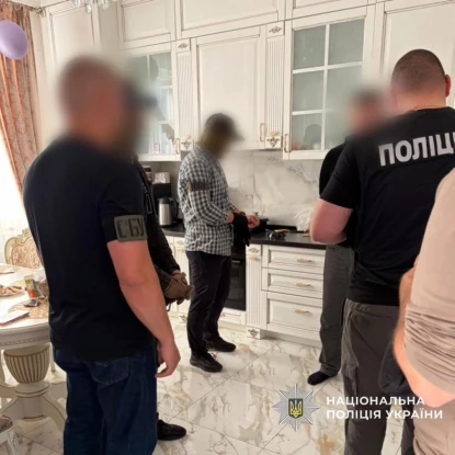 Мера міста на Одещині підозрюють у хабарі. Фото: Нацполіція
