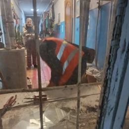 В Одесі після атак у школі вибило 56 вікон. Фото: Одеська міська рада