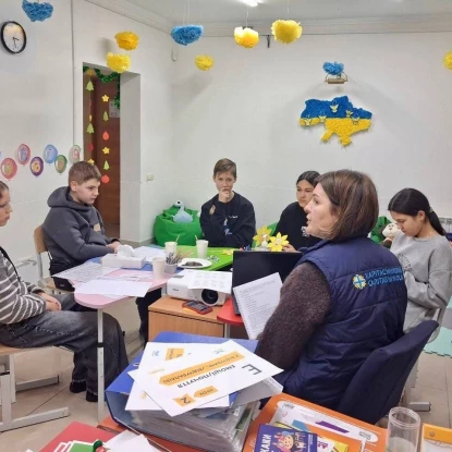 У Миколаєві підлітків вчать ненасильницькій комунікації. Фото: «Карітас Миколаїв УГКЦ»