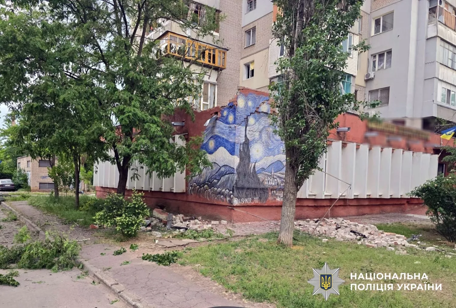 Наслідки атак по Херсонщині. Фото: Нацполіція