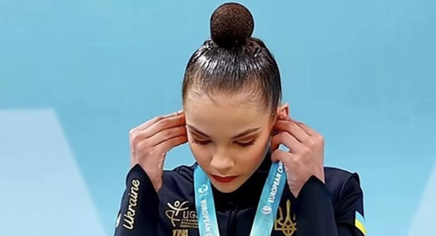 Софія Країнська бойкотує гімн РФ, фото Mariya Muzychenko