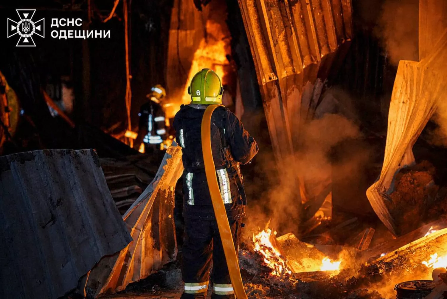 Наслідки обстрілу Одещини. Фото: ДСНС