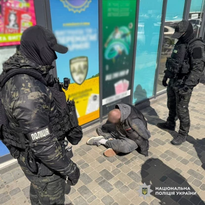У Києві затримали організатора схеми з капеланами, фото Національної поліції