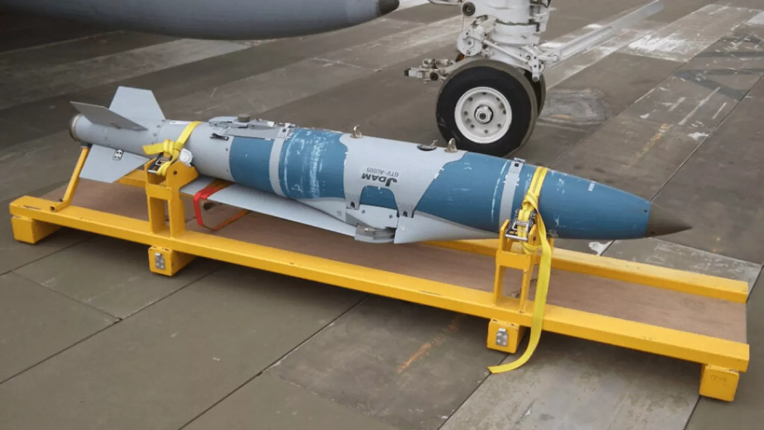 США схвалили продаж Україні авіабомб JDAM-ER. Фото: prm.ua