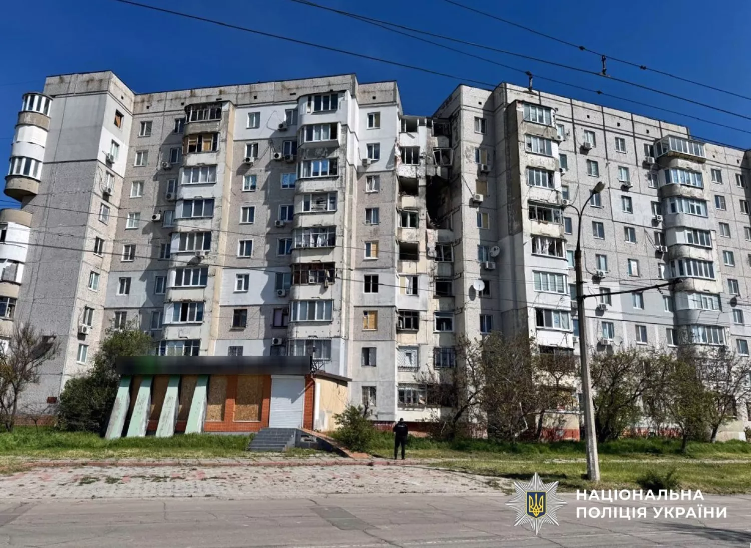 Наслідки атак по Херсонщині. Фото: Нацполіція