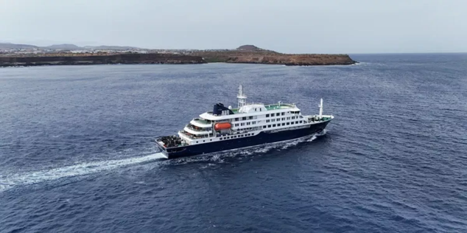 Круїзний лайнер MV Hondius, фото REUTERS/Stringer