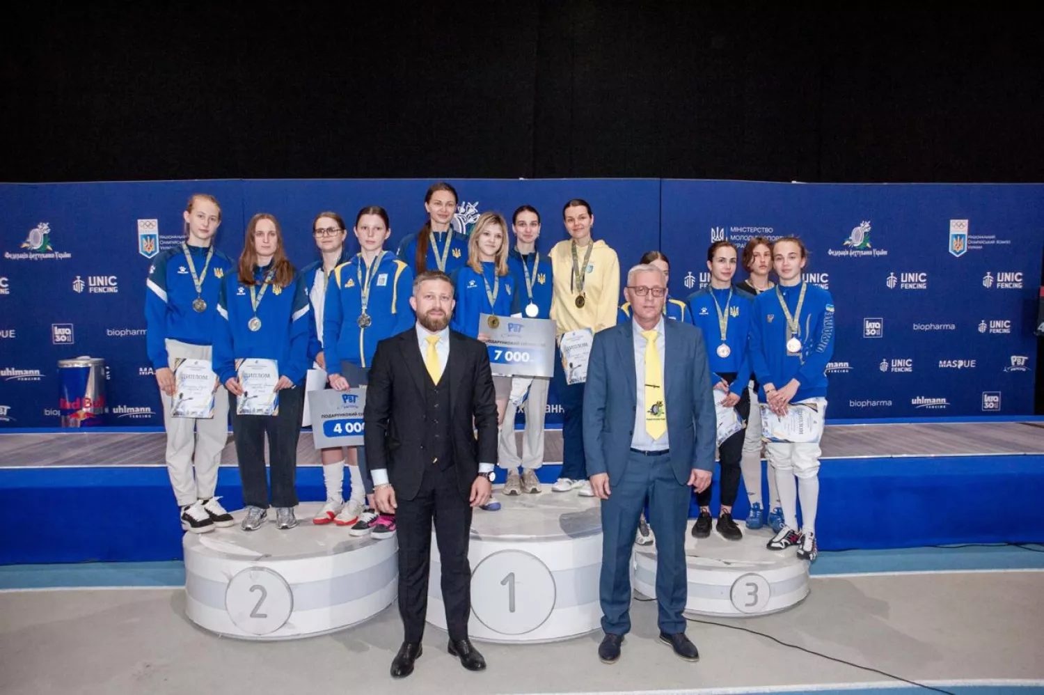 Миколаївські фехтувальники привезли шість медалей із чемпіонату України. Фото: Миколаївська міська рада