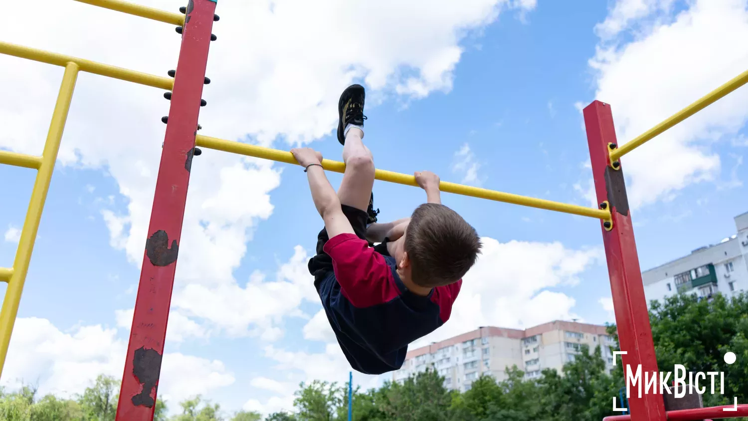 Миколаївці зустрічають літо. Фото: НикВести, Кірілл Витвицький