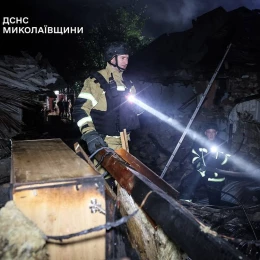 Наслідки атаки по Миколаєву 12 червня. Фото: ДСНС Миколаївщини