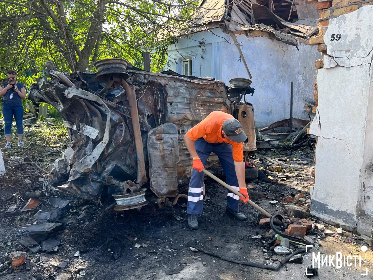 Наслідки атаки «Шахедів» на Миколаїв у ніч на 12 червня, фото «NikVesti»