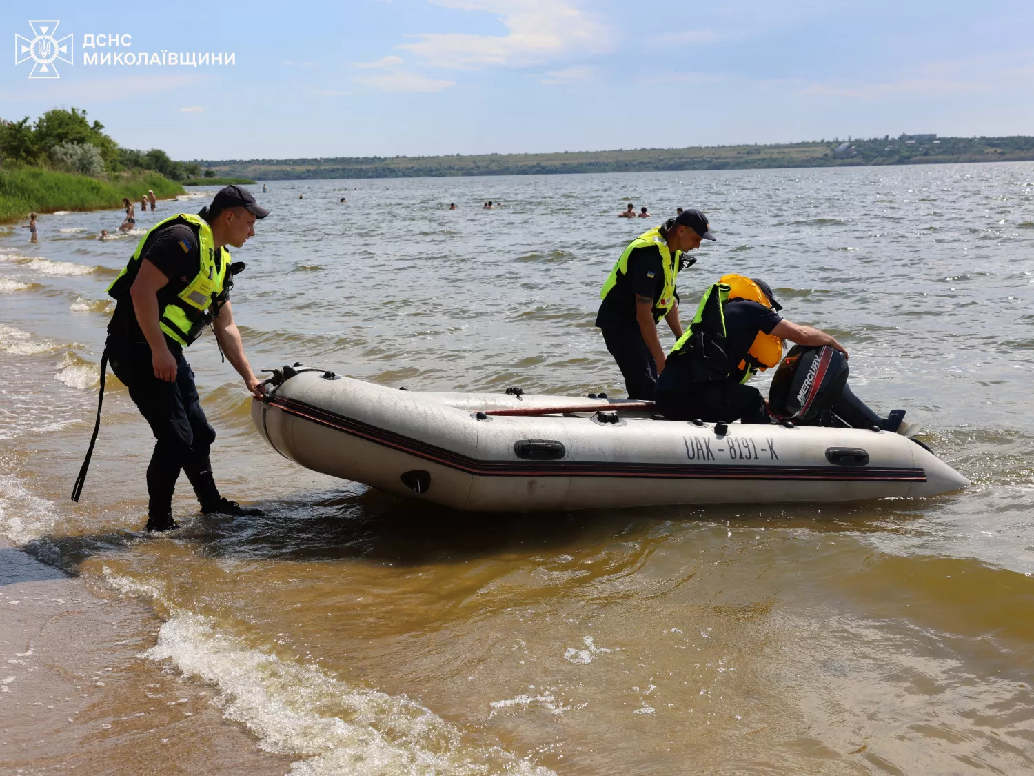 Рятувальна операція у Миколаєві. Ілюстративне фото: МикВісті