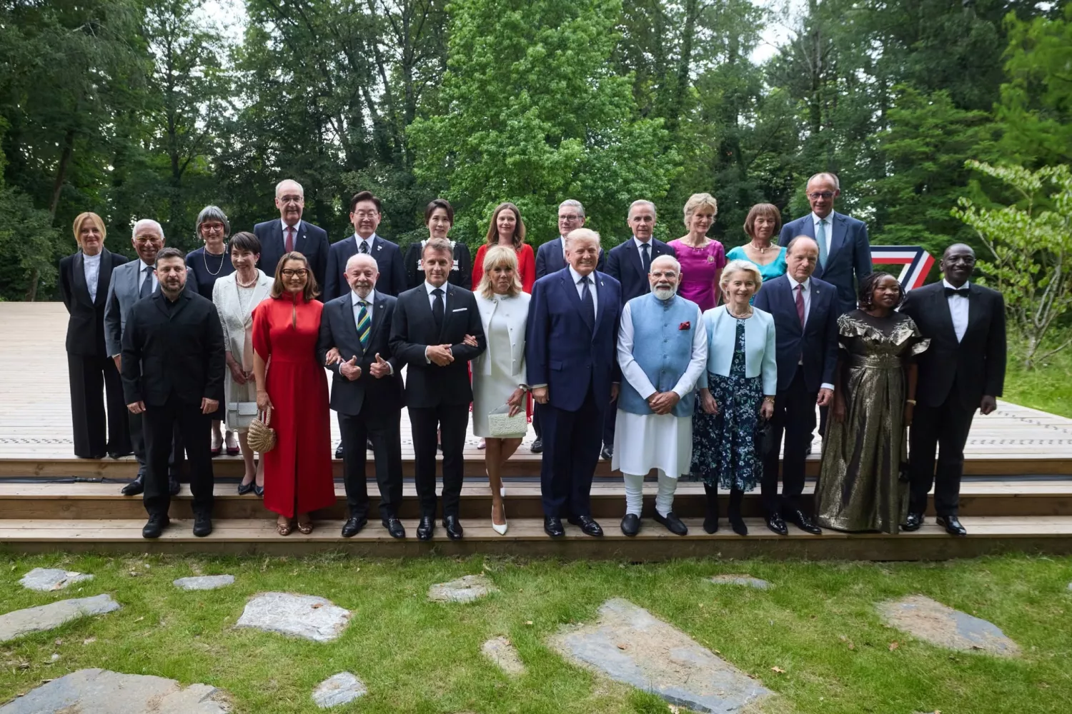На саміті G7 домовилися про нове посилення протиповітряної оборони України. Фото: Facebook, Володимир Зеленський