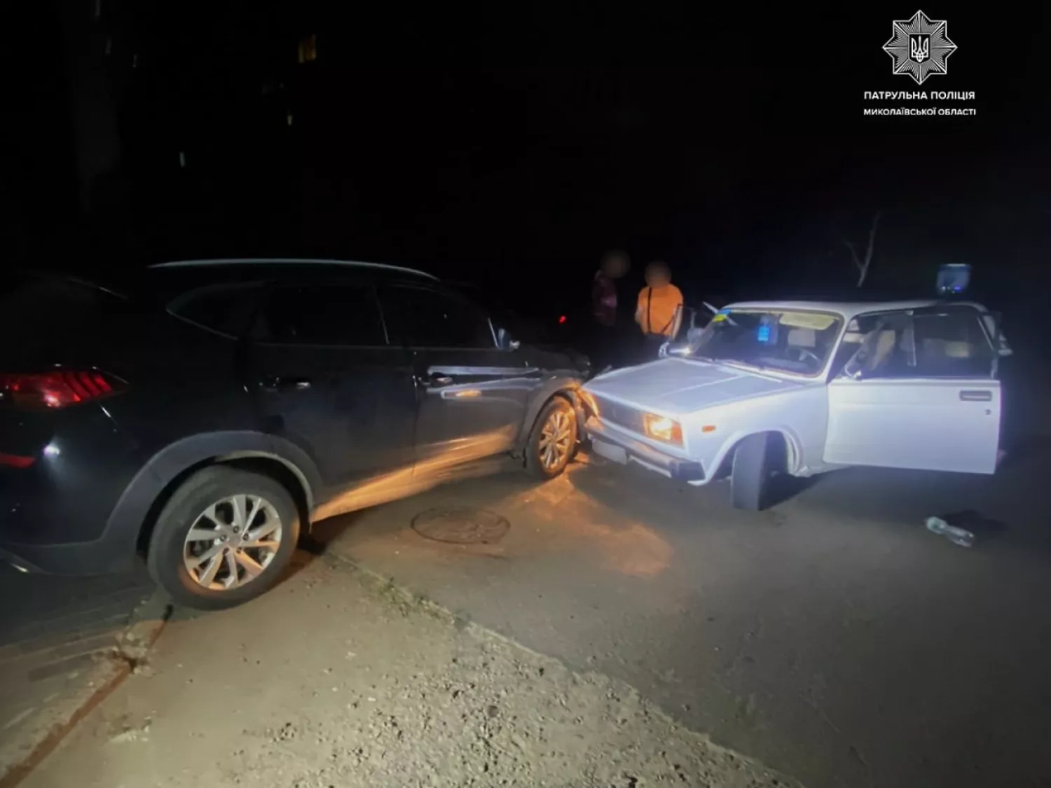 Поліція знайшла водія «Жигулів», який врізався у припарковане авто на Намиві. Фото: патрульна поліція Миколаївської області