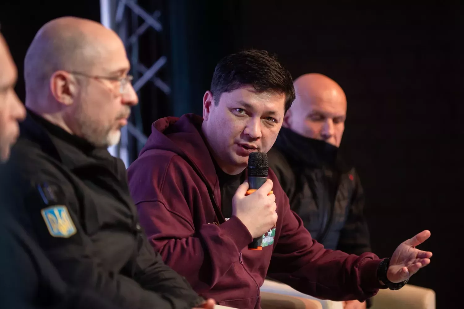 Віталій Кім на Форумі Асоціації прифронтових міст і громад. Фото зі сторінки Миколаївської ОВА