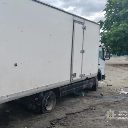 Ворожий дрон поцілив у пекарню у Куцурубській громаді. Фото: поліція у Миколаївській області