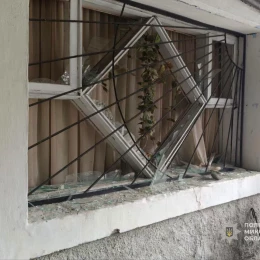 Ворожий дрон поцілив у пекарню у Куцурубській громаді. Фото: поліція у Миколаївській області