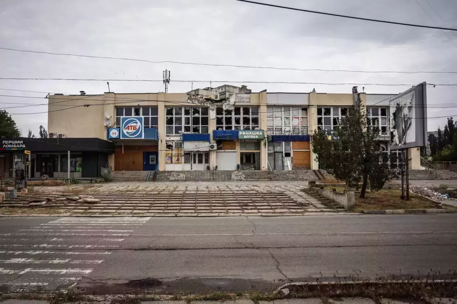 Торгівельний центр у мікрорайоні Корабел в Херсоні. Фото: Ілюстраційне фото: Суспільне Херсон, Олександр Корняков