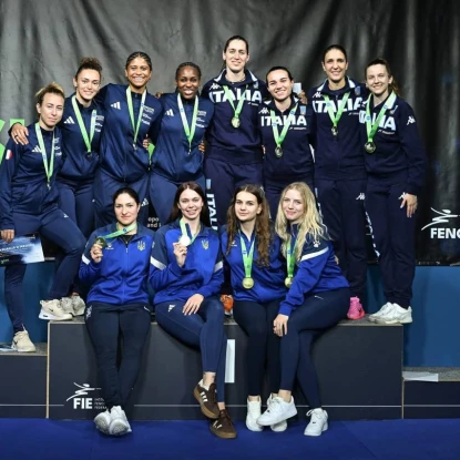 Аліна Полозюк здобула бронзу чемпіонату Європи з фехтування у складі збірної України. Фото: Миколаївська ОВА