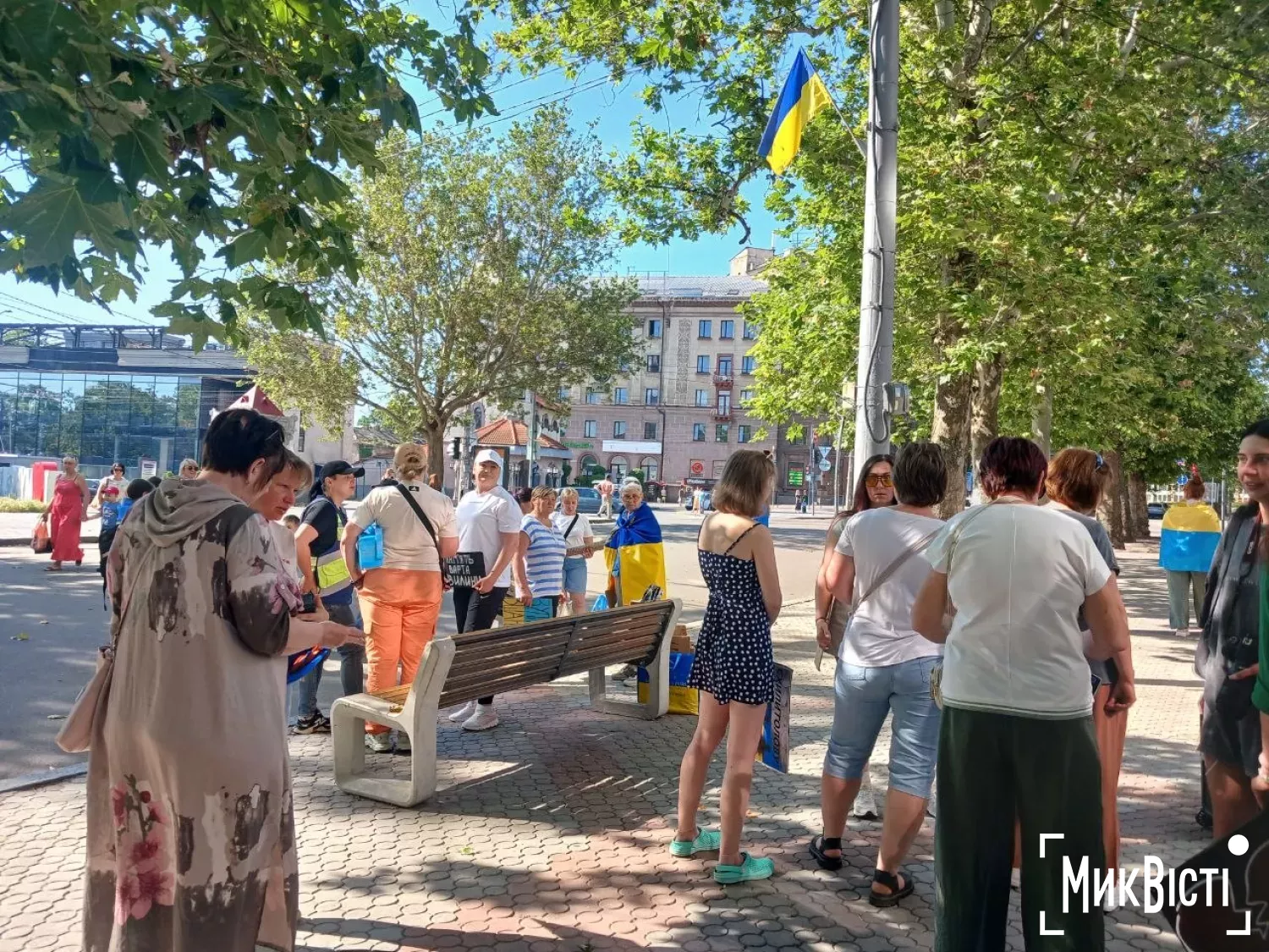 Хвилина мовчання у Миколаєві. Фото: МикВісті/Веселовська Анастасія