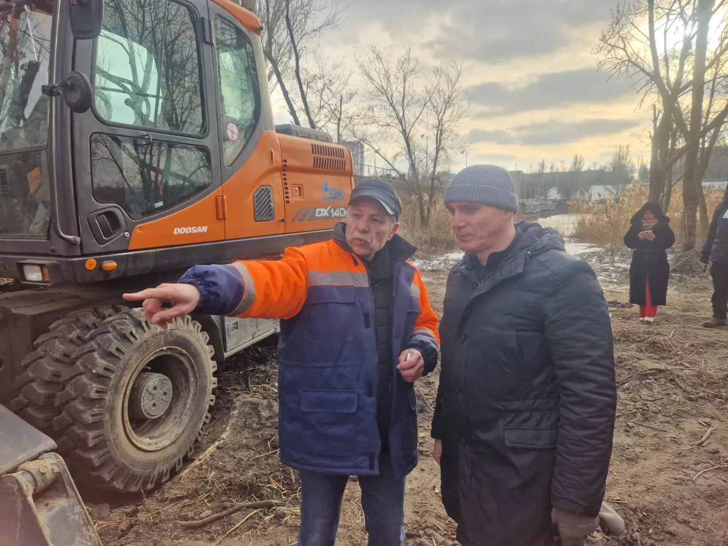 Василь Тельпіс разом з мером Миколаєва Олександром Сєнкевичем, фото пресслужби Миколаївводоканалу