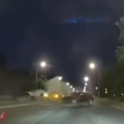 У Миколаєві BMW протаранила дві автівки на проспекті, скриншот з відеореєстратора