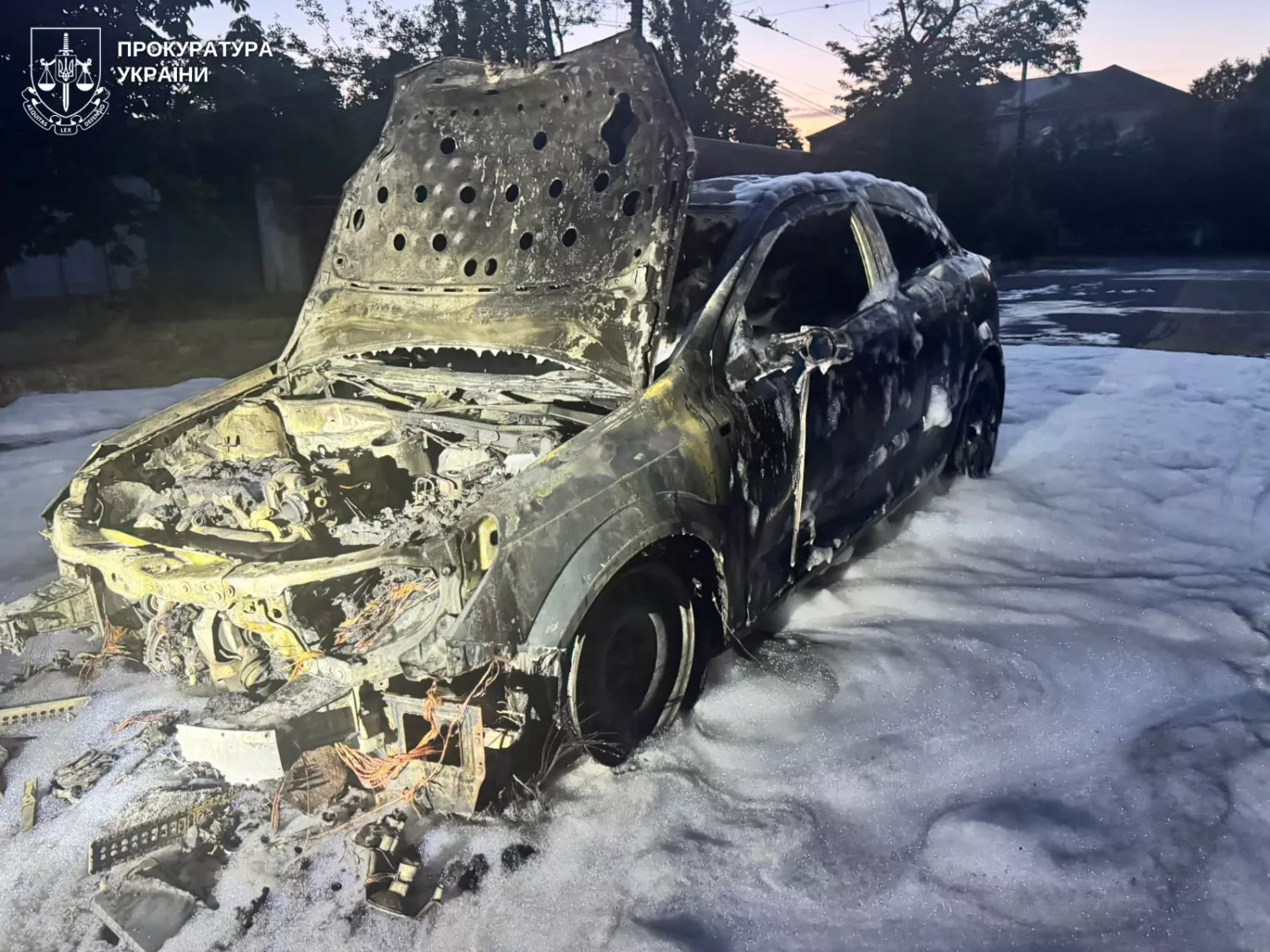 Підпал авто військового у Миколаєві. Фото Прокуратури України