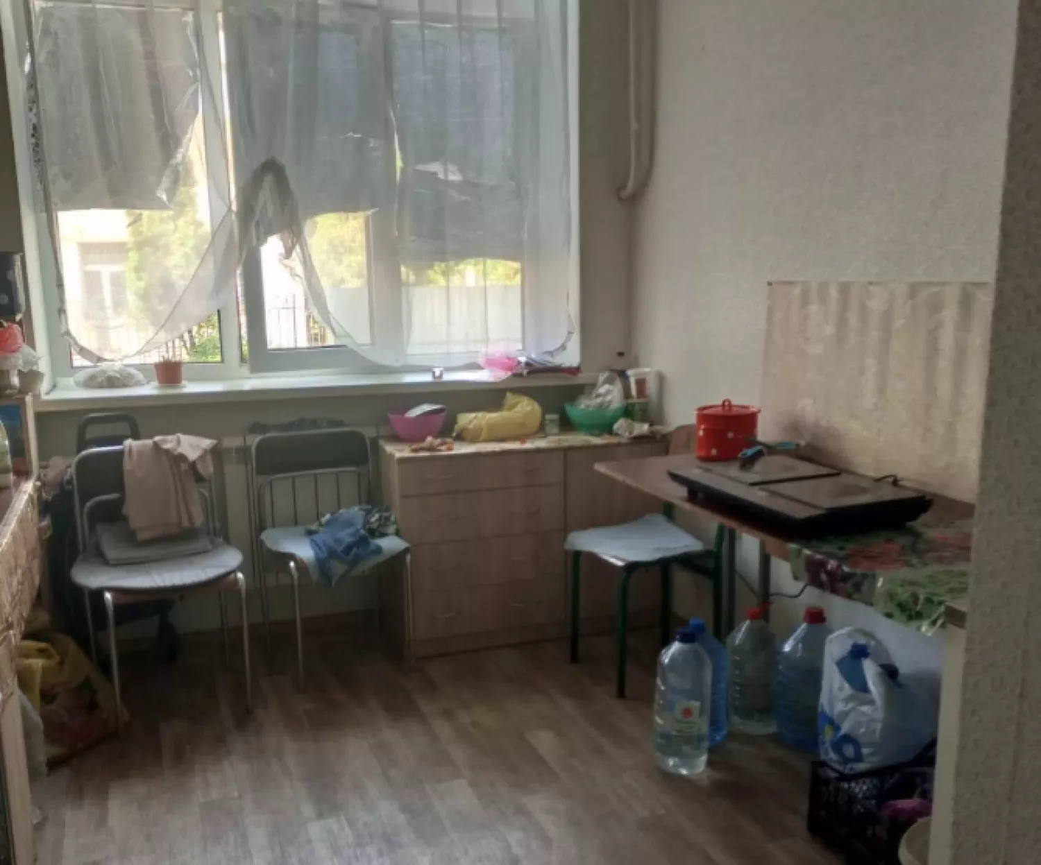 Умови проживання переселенців у Миколаєві. Фото: Представництво Уповноваженого ВРУ з прав людини у Миколаївській області