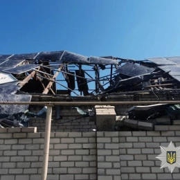 Через обстріли Херсонщини поранені 14 людей, серед них дитина. Фото: Нацполіція
