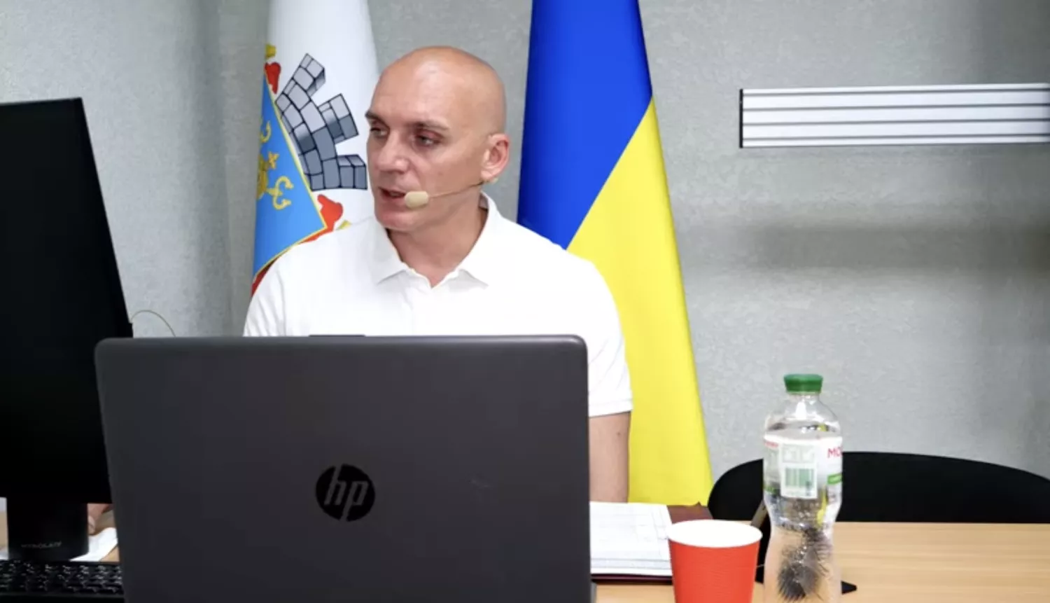 Миколаївський міський голова Олександр Сєнкевич. Скриншоти з онлайн-трансляції