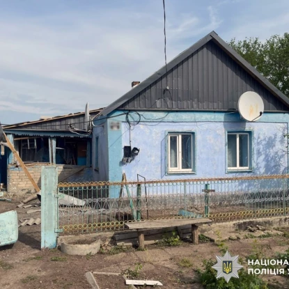 Наслідки обстрілів Херсонщини. Фото: Нацполіція Херсонської області