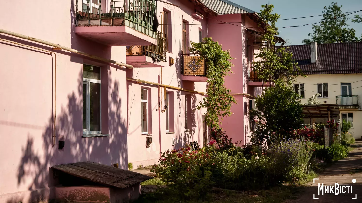 Відновлений багатоквартирний будинок у селі Луч, фото &laquo;МикВісті&raquo;