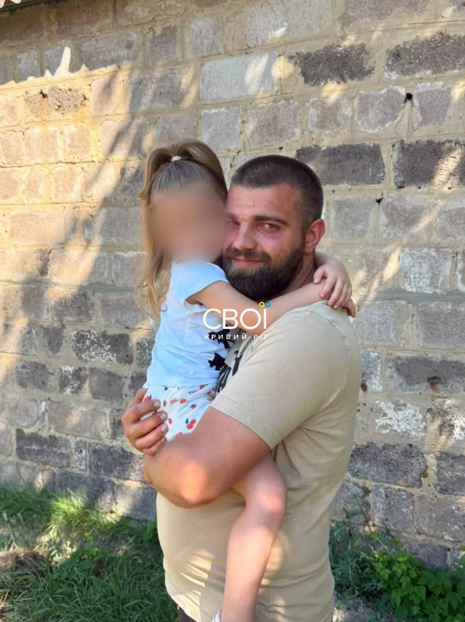 Мобілізованого батька-одинака відпустили з ТЦК після розголосу. Фото: Дмитро Лубінець