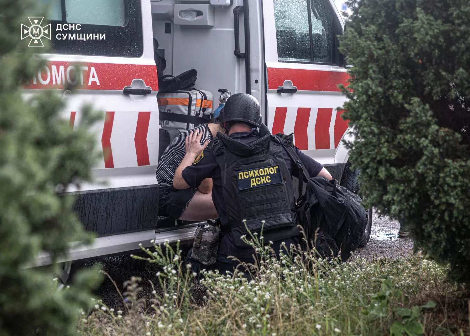 Наслідки російських обстрілів на Сумщині, 11 липня 2026 року. Фото: ДСНС