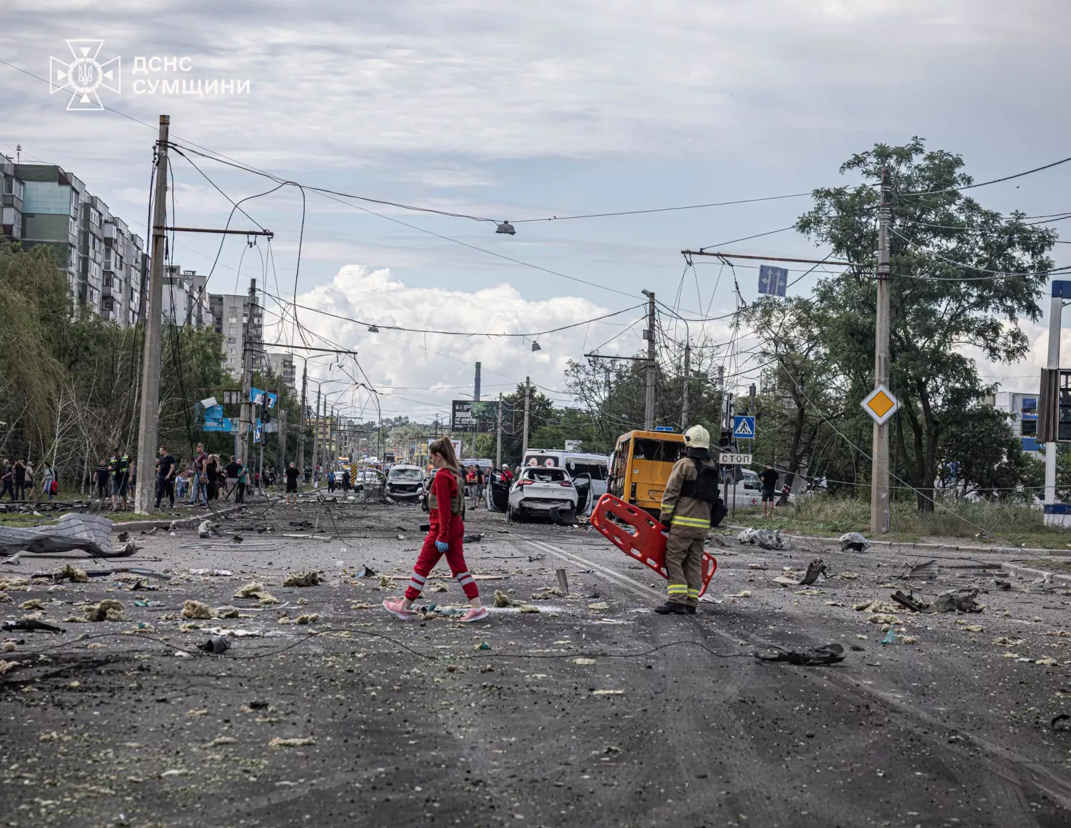 Наслідки російських обстрілів на Сумщині, 11 липня 2026 року. Фото: ДСНС