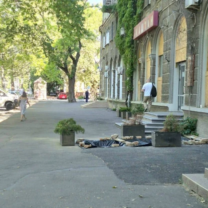 Облаштування входу у підвал на Спаській. Фото: Марина Д'ячук