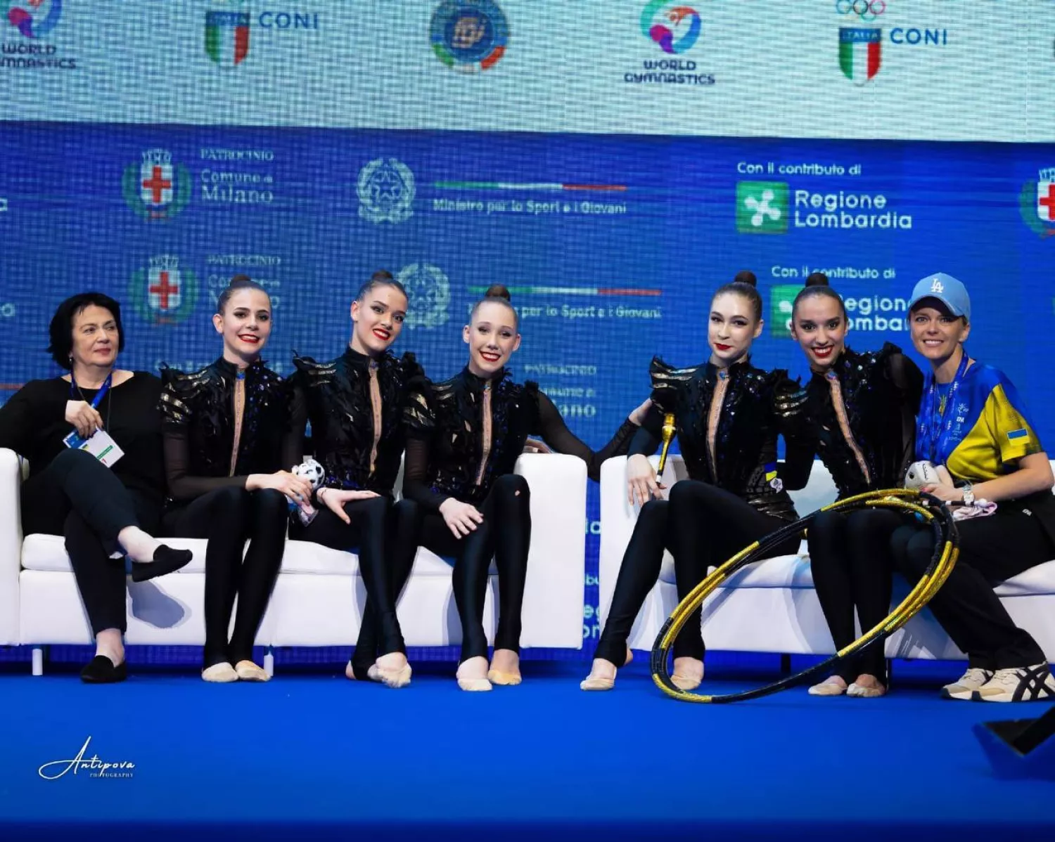 Українська збірна з художньої гімнастики на Кубку світу в Мілані. Фото з телеграм-каналу Віталія Кіма