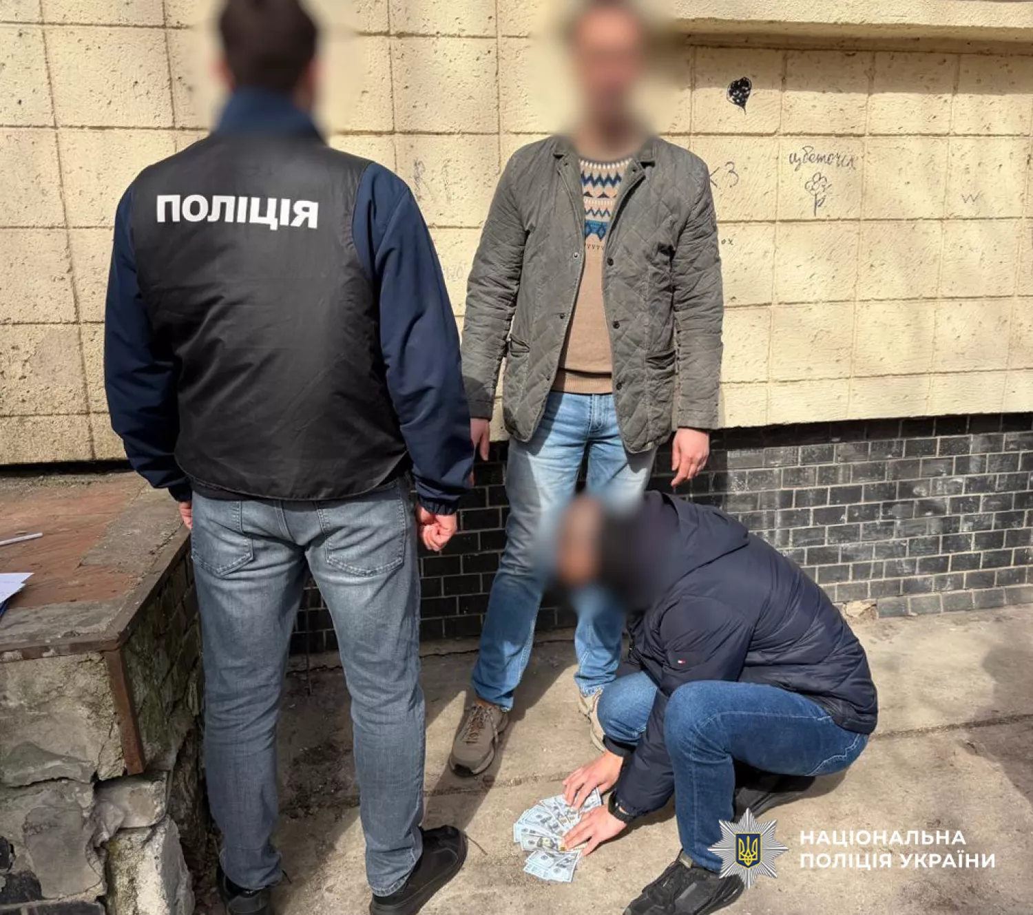Посадовця інституту судитимуть за схему відстрочки від мобілізації. Фото поліція Одещини