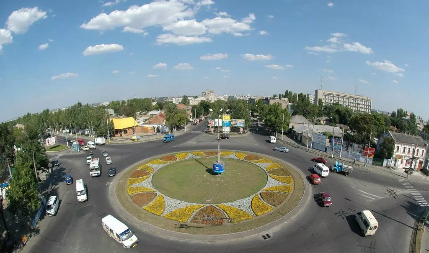 Нині на місці церкви є Аркасівське кільце. Фото: Юрій Федоренко
