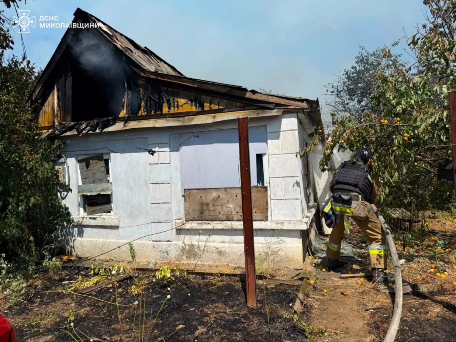 Російські війська вдень атакували Миколаїв безпілотниками: три поранені. Фото ДСНС Миколаїв